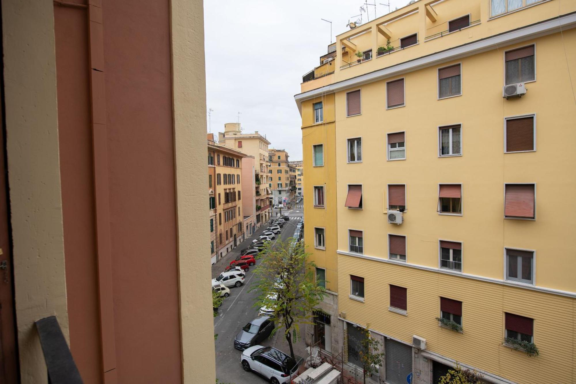 Domus Collazia - San Giovanni Apartment *